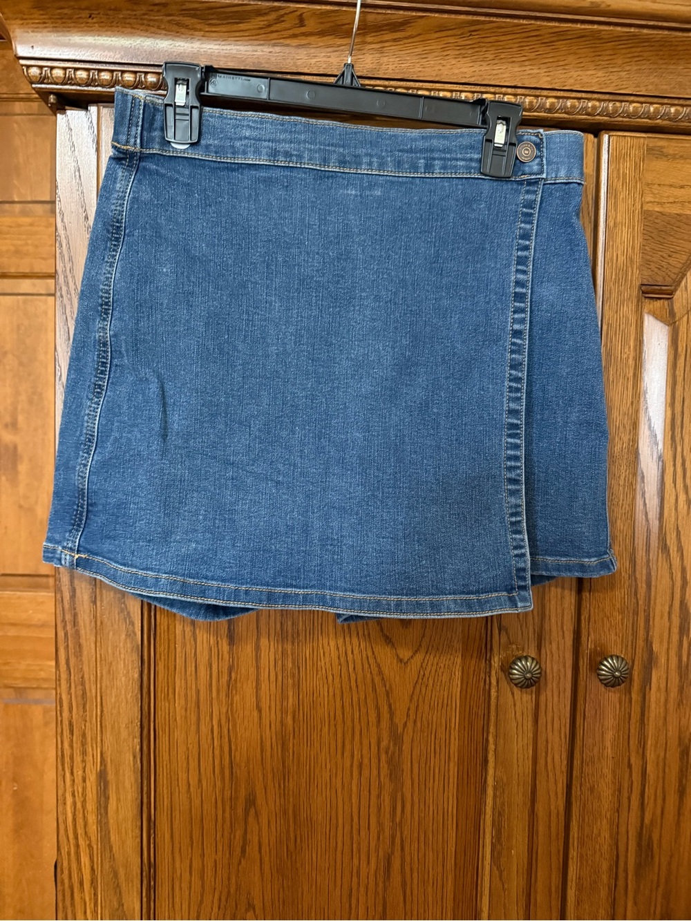 crown & ivy Blue Denim Wrap-Front Mini Skort